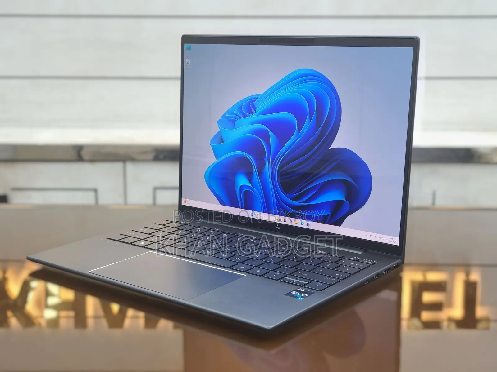ল্যাপটপ এইচপি এলিট ড্রাগনফ্লাই জি৪ ১৬জিবি ইন্টেল কোর আই৭ এসএসডি ৫১২জিবি