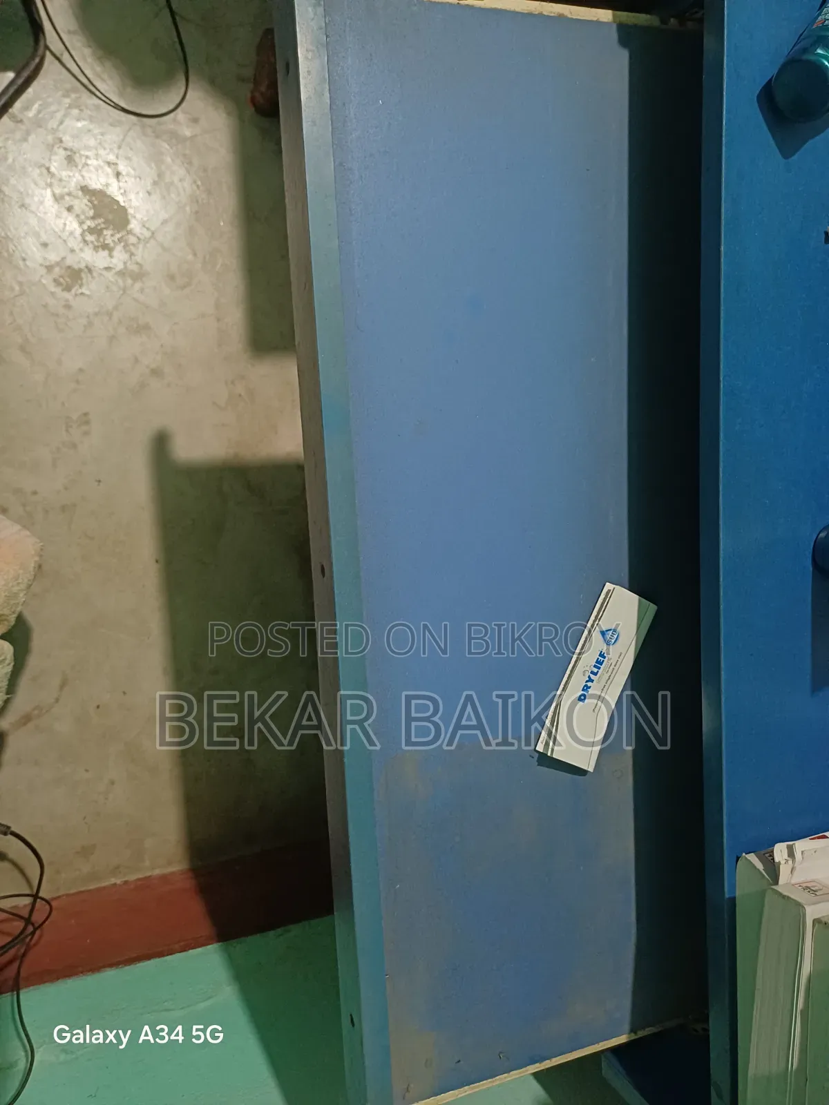 কম্পিউটার টেবিল