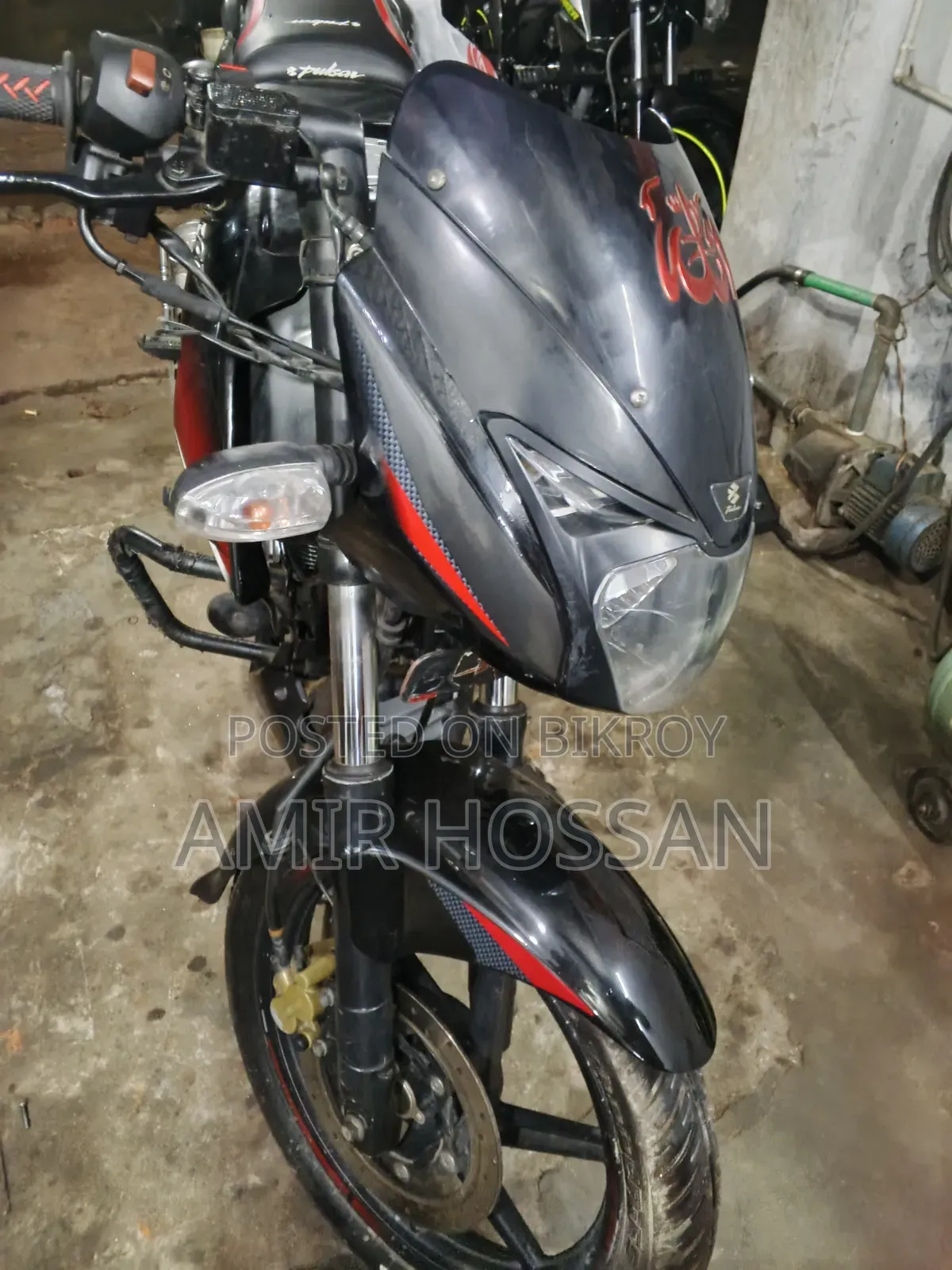 Bajaj Pulsar 150 2019 Red