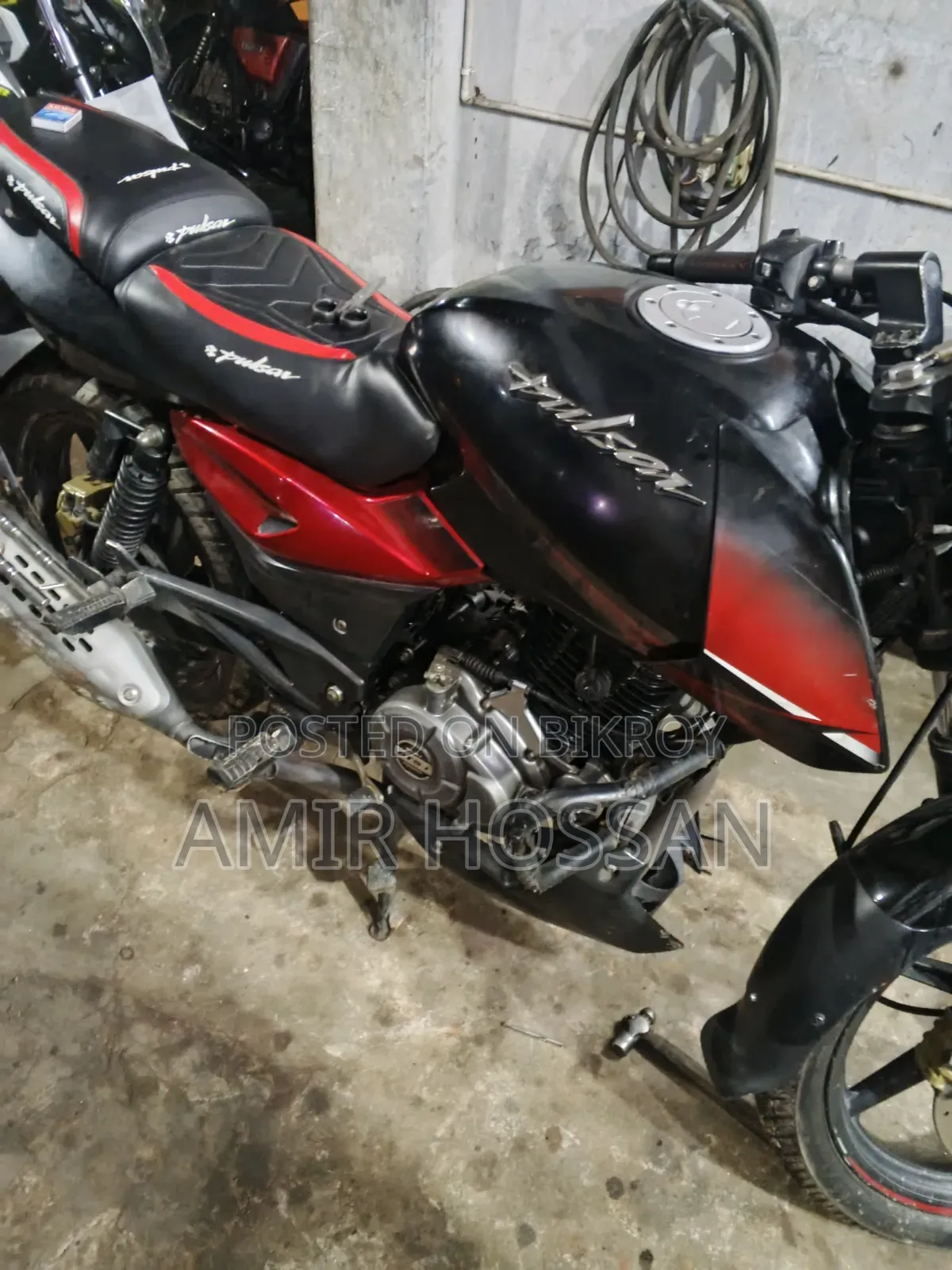 Bajaj Pulsar 150 2019 Red