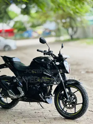 সুজুকি গিক্সার ২০২৪ ব্ল্যাক