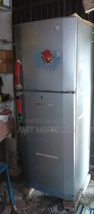 এলজি ডাবল ডোর রেফ্রিজারেটর