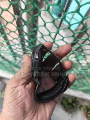 ওয়েভ ৭০ স্মার্ট ওয়াচ