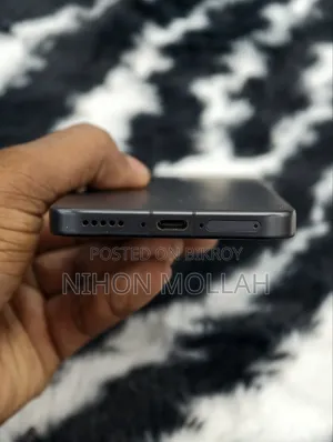 ভীভো এস৩০ প্রো মিনি ৫১২ জিবি কালো