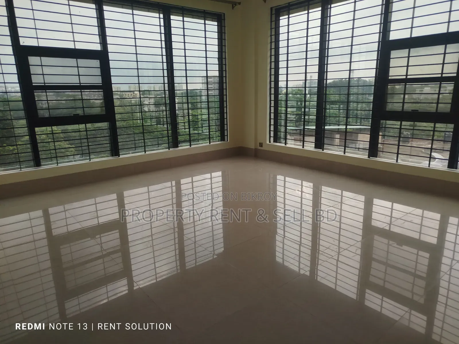 3 Bedroom Apartment in Property Rent Sell, Banani for rent
