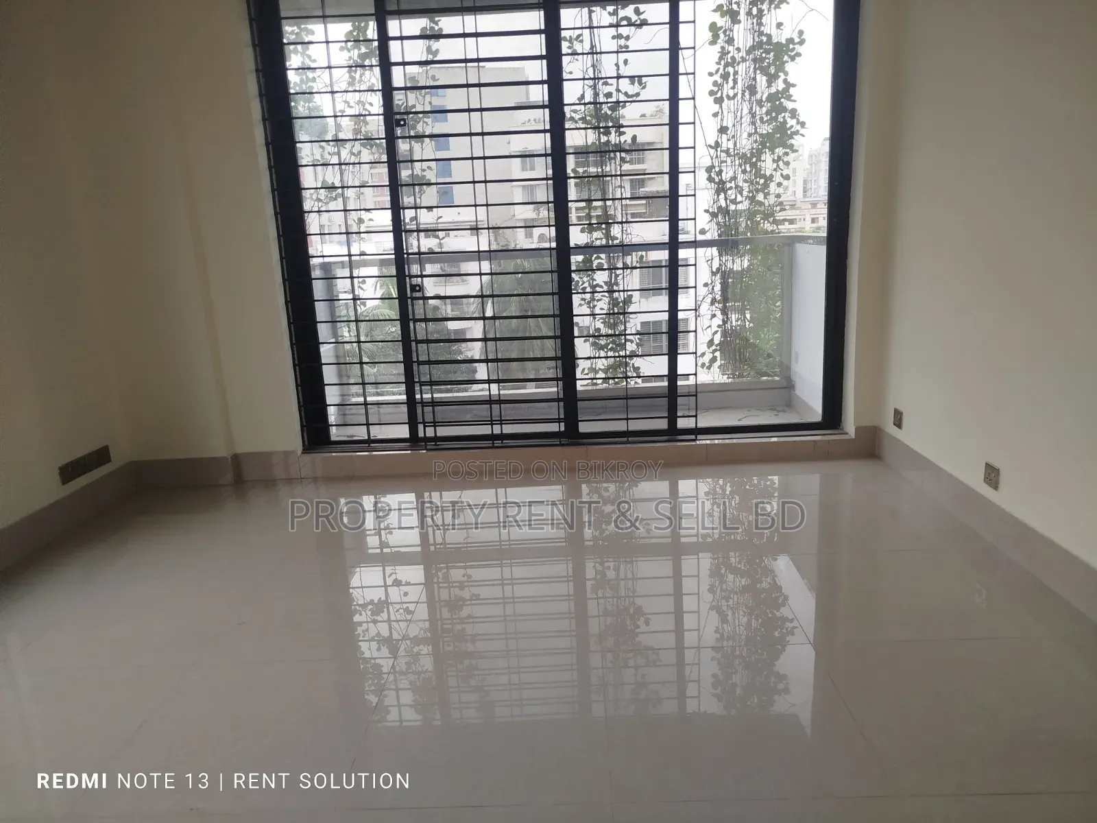 3 Bedroom Apartment in Property Rent Sell, Banani for rent