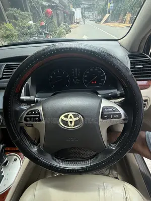 নতুন টয়োটা অ্যালিয়ন ২০১৫ বারগান্ডি