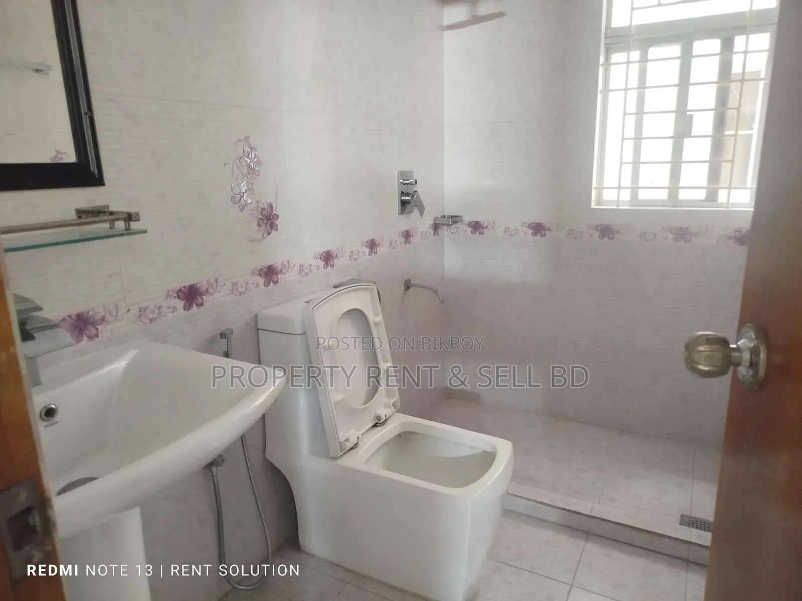 4 Bedroom Apartment in Property Rent Sell, Banani for rent
