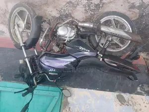 টিভিএস ২০১৬ কালো
