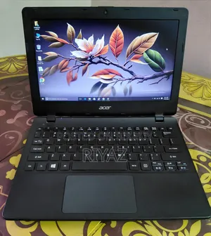 Laptop Acer Aspire ES1-131 4GB Intel Core 2 Quad SSD 128GB