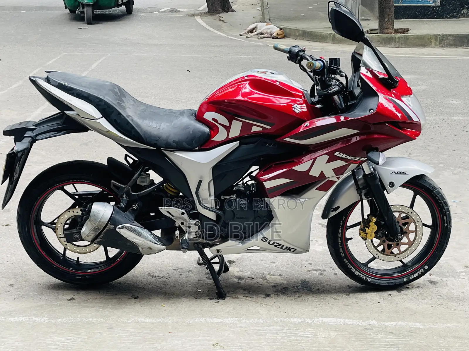 সুজুকি জিক্সার এসএফ ২০১৯ লাল