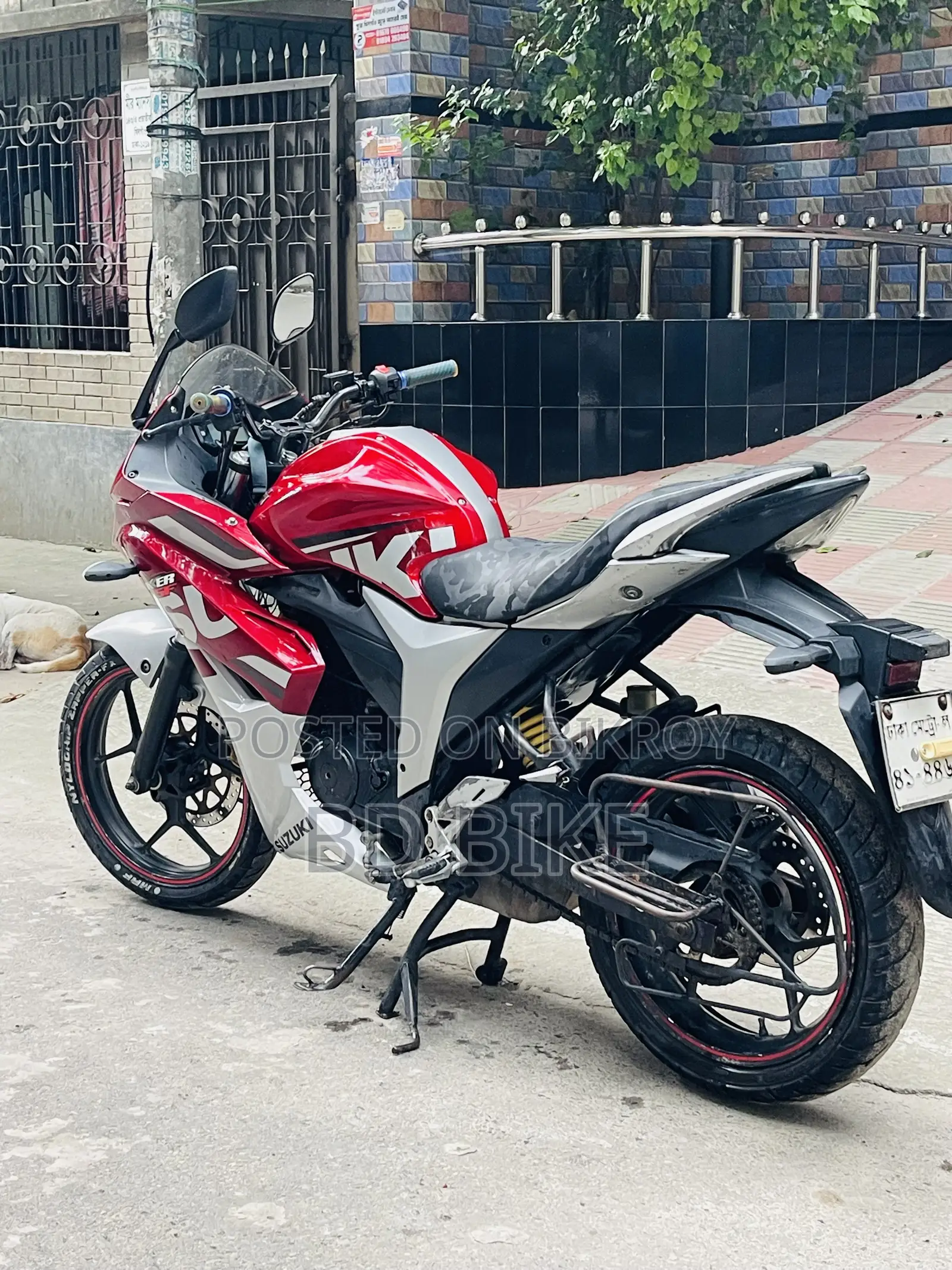সুজুকি জিক্সার এসএফ ২০১৯ লাল