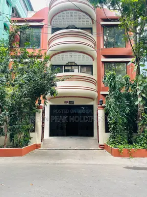 4bdrm Apartment in Green Peak Holdings, Mirpur DOHS for Sale