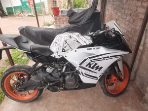 কেটিএম আরসি ১২৫ ২০২৩ অরেঞ্জ