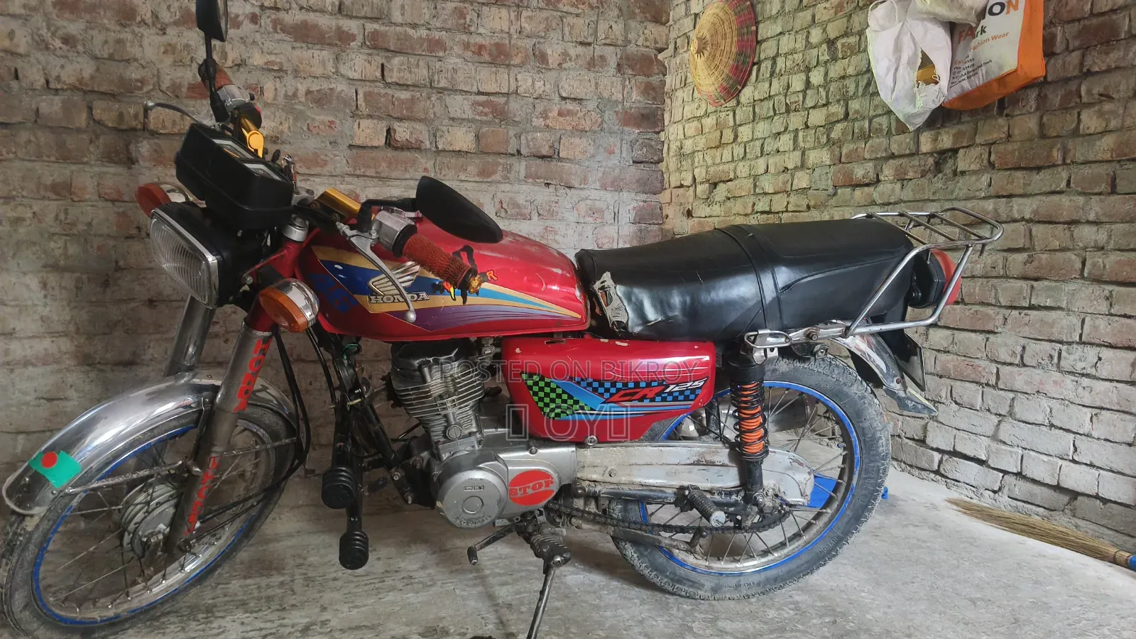 Bajaj Discover 125 2026 Red