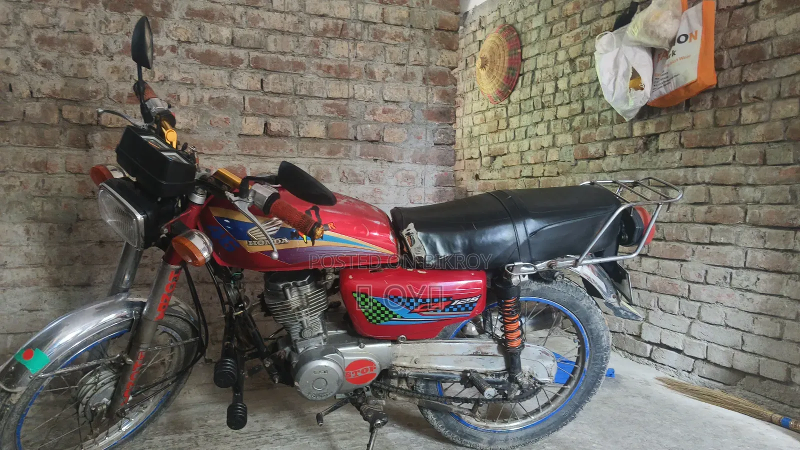Bajaj Discover 125 2026 Red