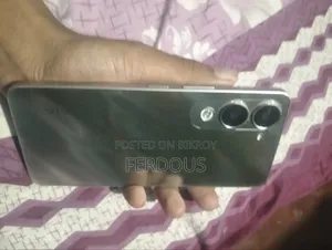 Vivo Y04 128 GB Pink