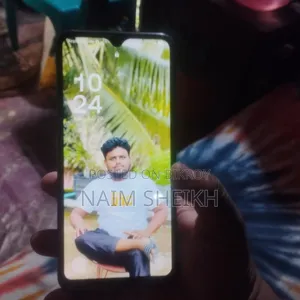 স্যামসাং গ্যালাক্সি এম৩৩ ৫জি ১২৮ জিবি