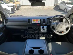 Toyota HiAce 2022 White