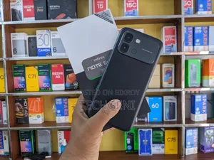 ইনফিনিক্স নোট এজ ২৫৬ জিবি ব্ল্যাক