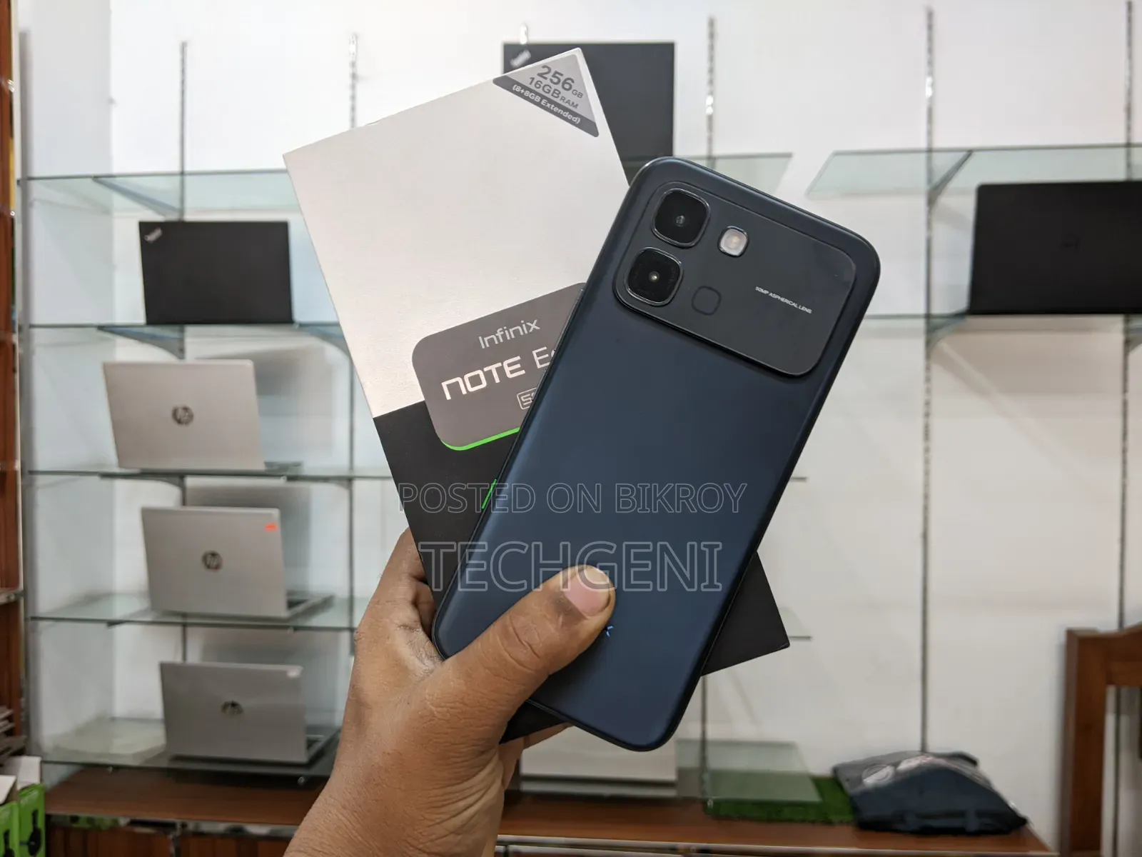 ইনফিনিক্স নোট এজ ২৫৬ জিবি ব্ল্যাক