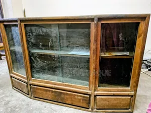 Showcase (Original Segun Wood)