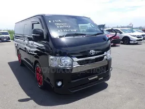 Toyota HiAce 2021 Black