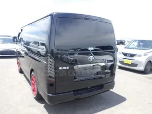 Toyota HiAce 2021 Black