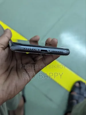 Apple iPhone 11 64 GB Black