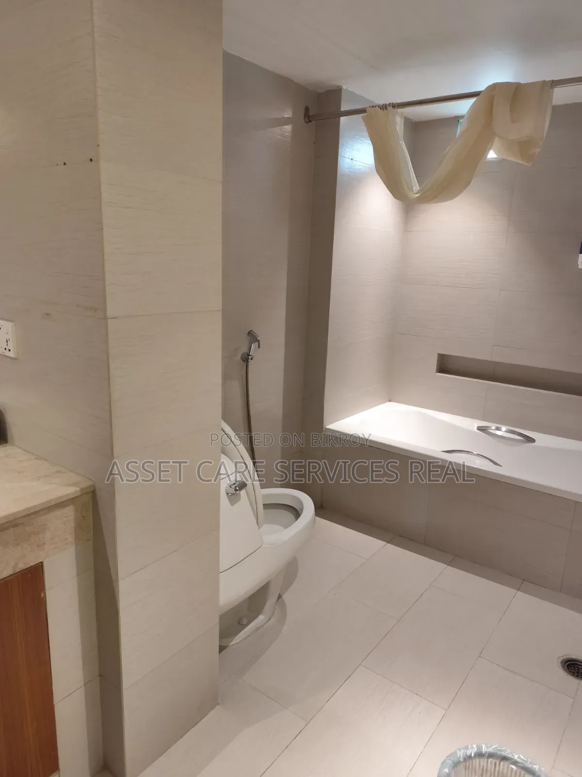 গুলশানে ৩ বেডরুমের ফার্নিশড অ্যাপার্টমেন্ট ভাড়ার জন্য