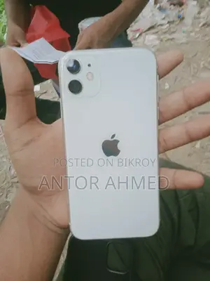 অ্যাপল আইফোন ১১ ১২৮ জিবি সাদা