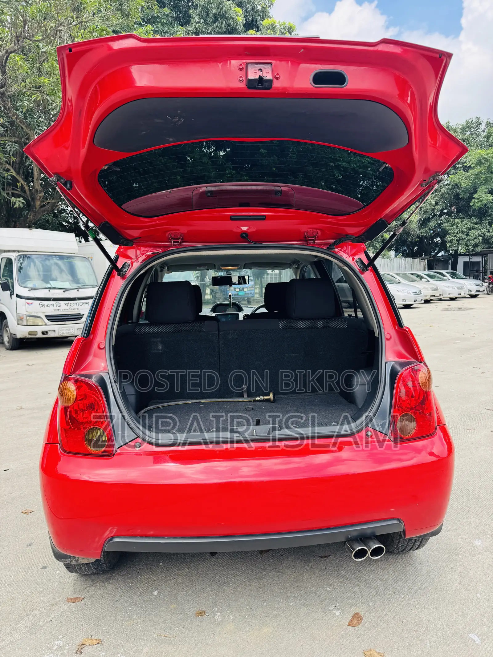 Toyota IST 2004 Red