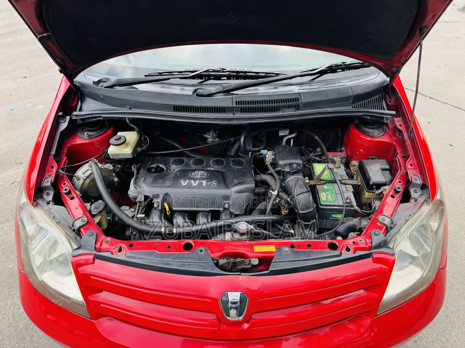 Toyota IST 2004 Red