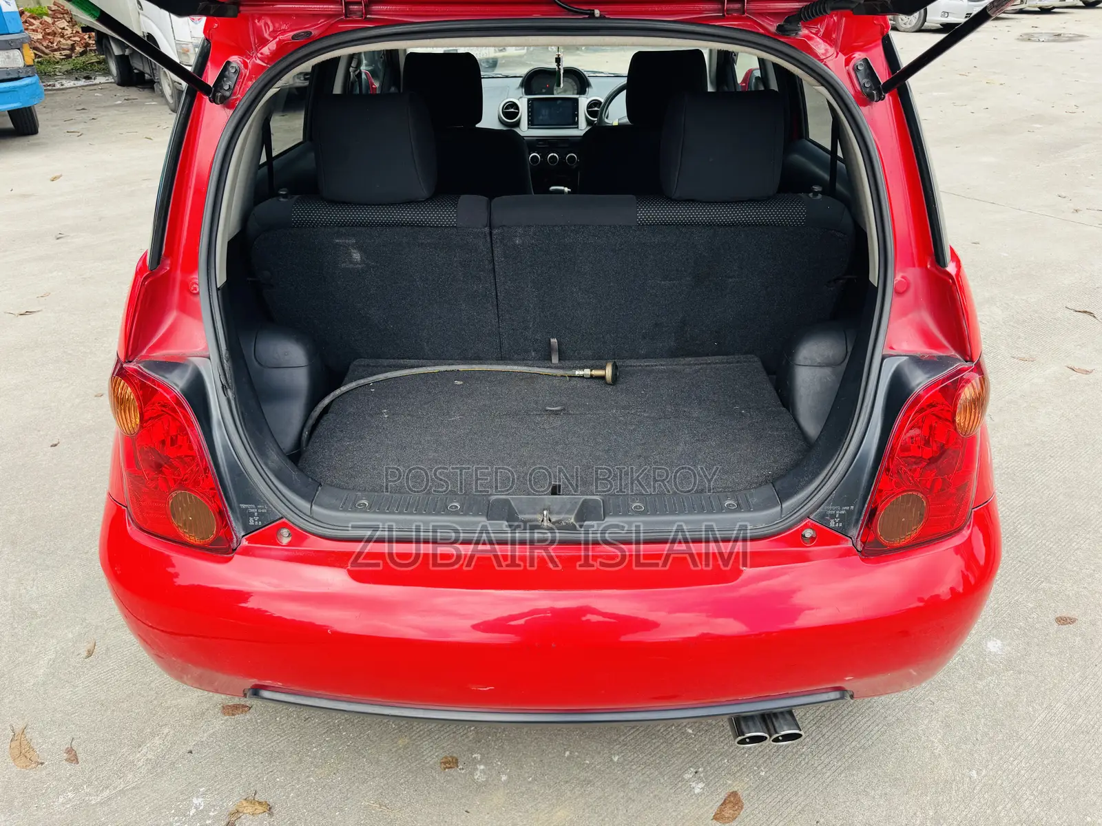 Toyota IST 2004 Red