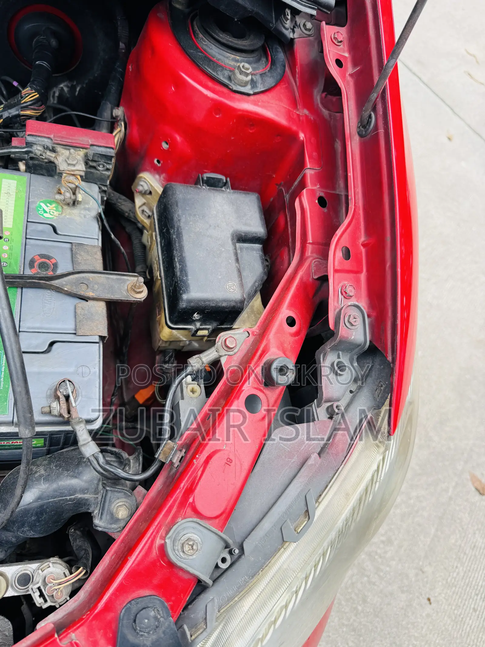 Toyota IST 2004 Red