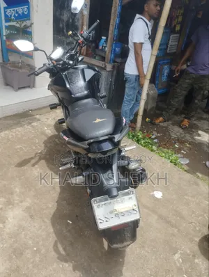 টিভিএস আপাচে আরটিআর ১৬০ ৪ভি ২০১৯ কালো
