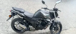 ইয়ামাহা এফজেডএস ভি৩ ২০২৪ ব্ল্যাক