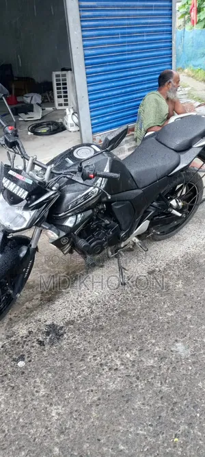 ইয়ামাহা এফজেডএস ভি৩ ২০২৪ ব্ল্যাক