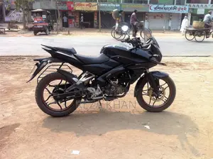 বাজাজ পালসার ১৫০ ২০১৭ কালো