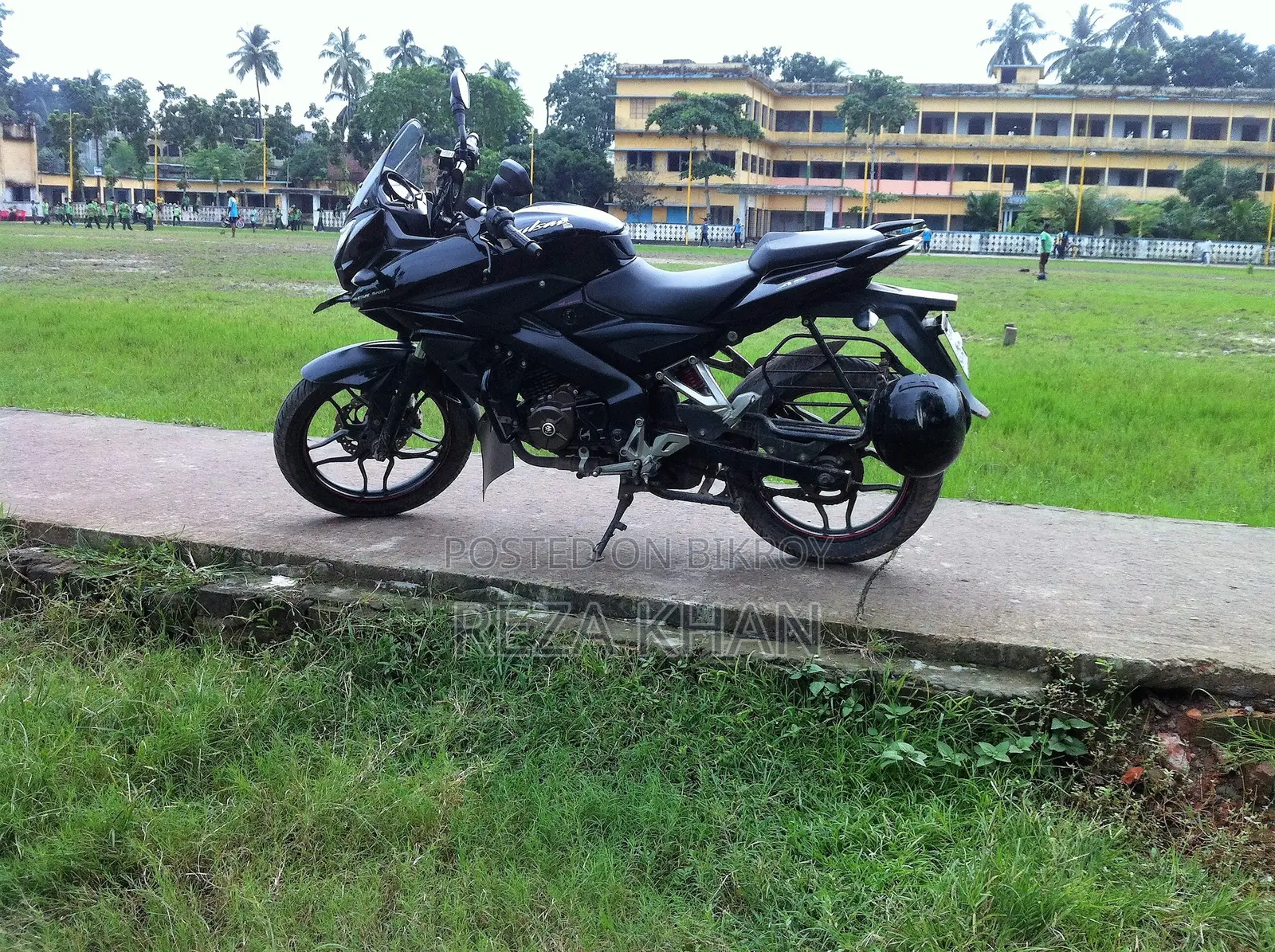 বাজাজ পালসার ১৫০ ২০১৭ কালো