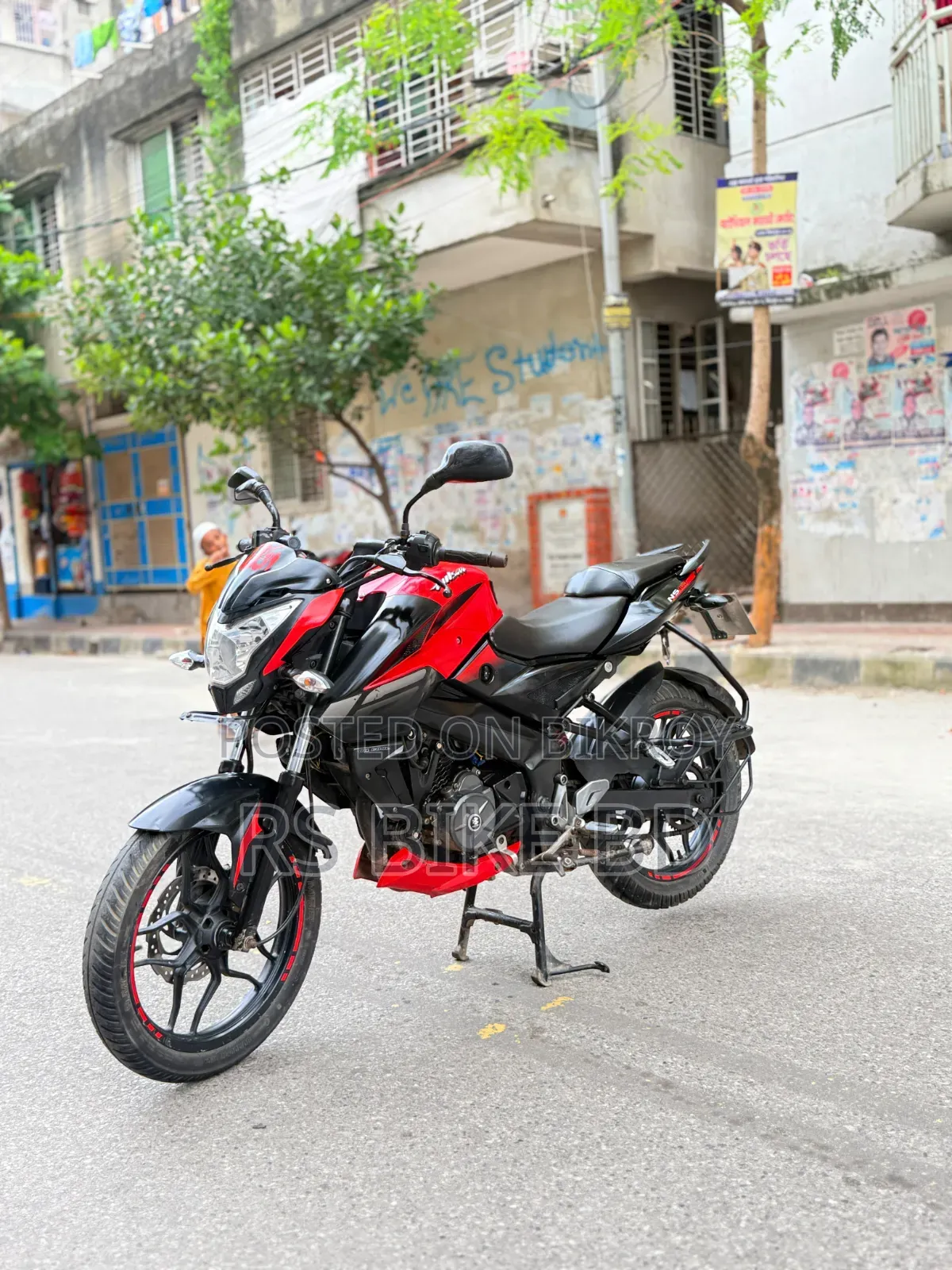 Bajaj Pulsar NS 160 2018 Red