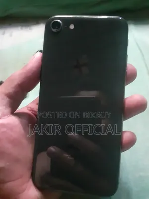 অ্যাপল আইফোন ৮ ৬৪ জিবি ব্ল্যাক