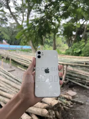 Apple iPhone 11 128 GB White