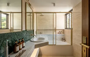 4 Bedroom Duplex in Gulshan for Sale