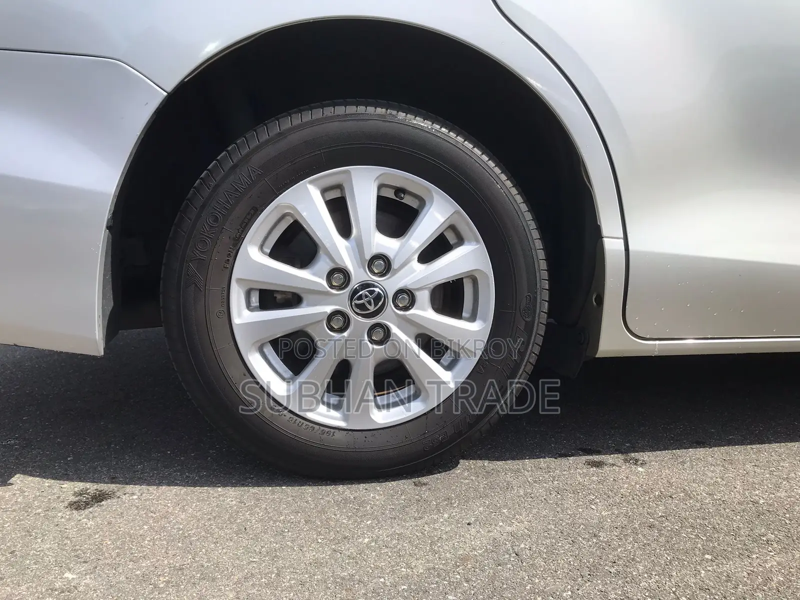 Toyota Noah 1.8 Front-Wheel Drive Hybrid (7 Seater) 2021 Silver