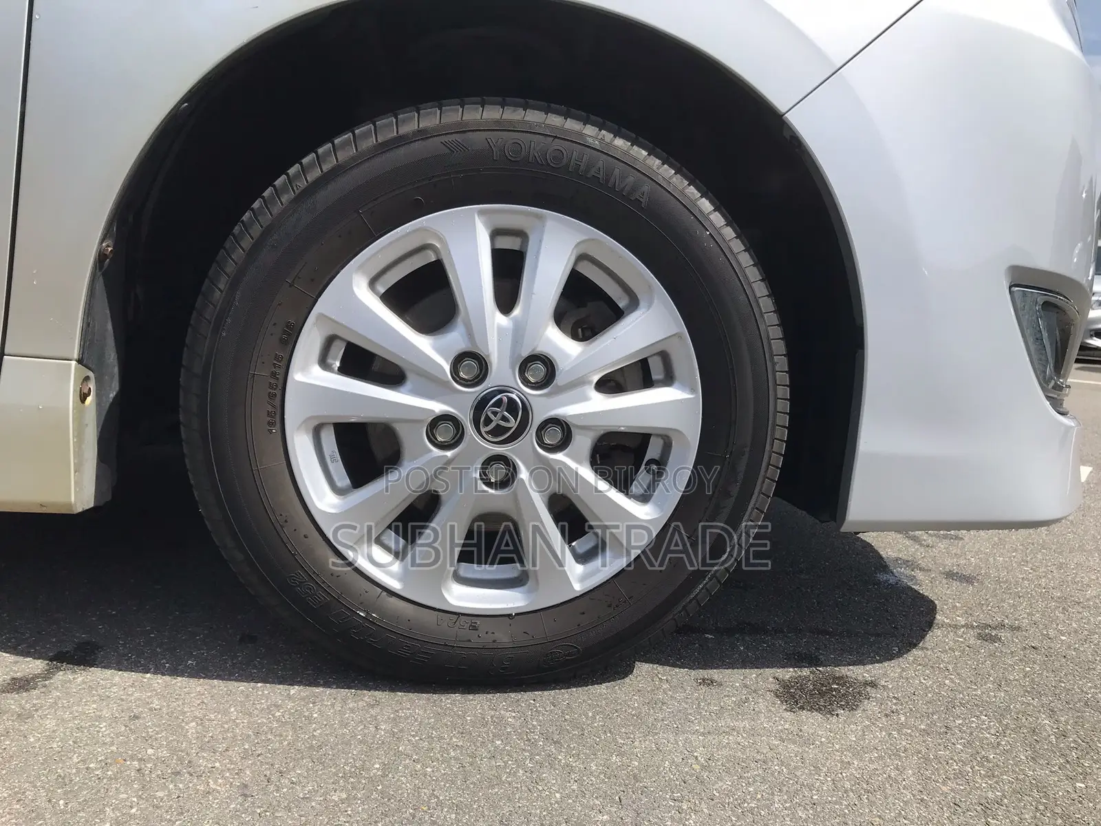 Toyota Noah 1.8 Front-Wheel Drive Hybrid (7 Seater) 2021 Silver