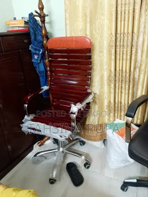 প্রিমিয়াম কাঠের এক্সিকিউটিভ অফিস চেয়ার | হাই ব্যাক