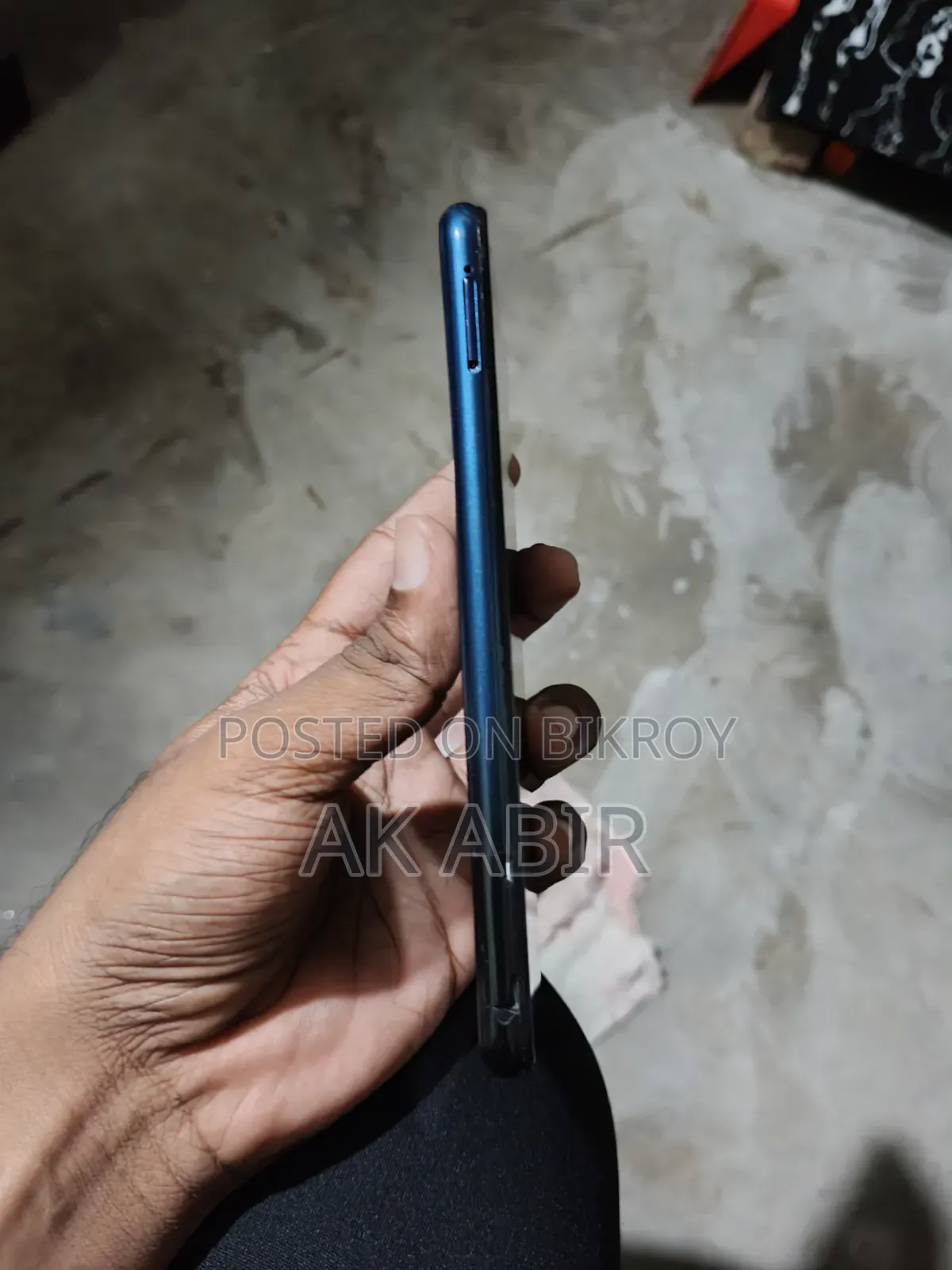 Vivo Y11 32 GB Blue