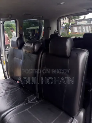 Toyota Noah 2012 Silver