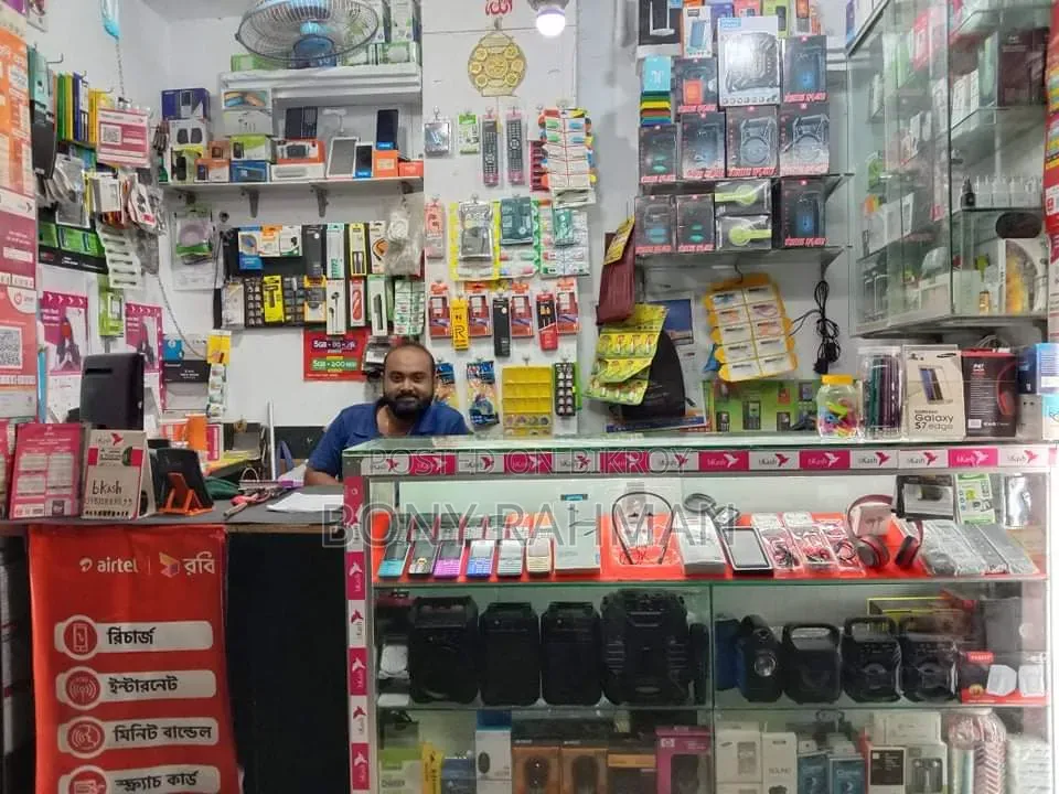 মোবাইল ডিসপ্লে শোকেস